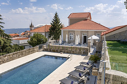 CASA DAS MURALHAS HERITAGE HOUSE