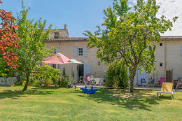 Aux chambres des Bujours