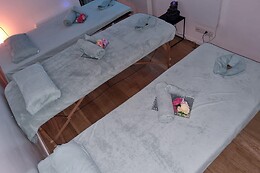Holly Beauty Salon