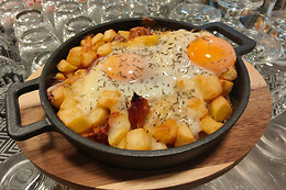 Ataskaqui - Wines & Tapas