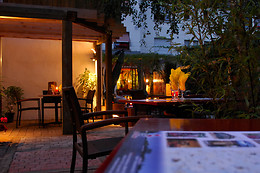 Aux 2 roses (hôtel)