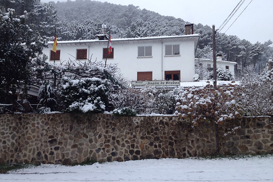 HOSTAL RESTAURANTE EL FOGÓN DE GREDOS - photo 1