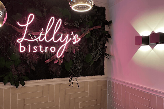 Lilly's bistro - photo 1
