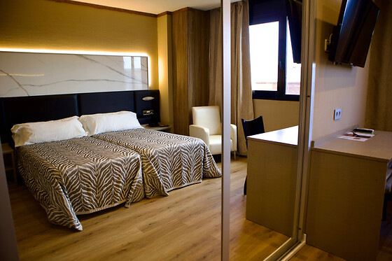 HOTEL BENETUSSER - photo 1