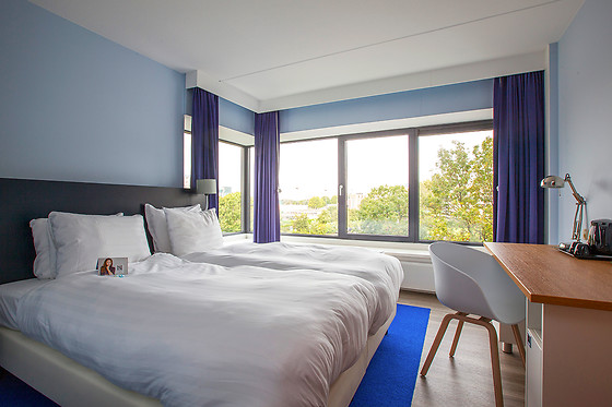 Delta Hotel - photo 2