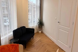 Eszter nail room