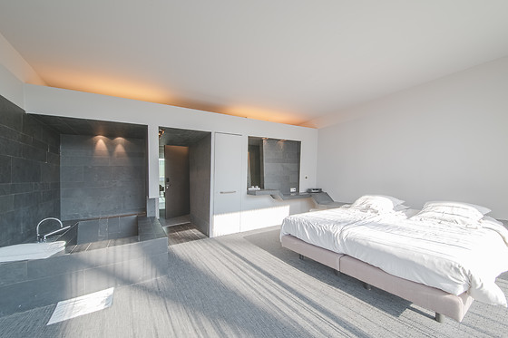 D-Hotel - photo 6