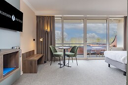 Fletcher Familiehotel De Hunzebergen (HOTEL)