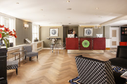 Carlton Ambassador Hotel