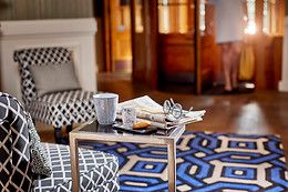 Carlton Ambassador Hotel