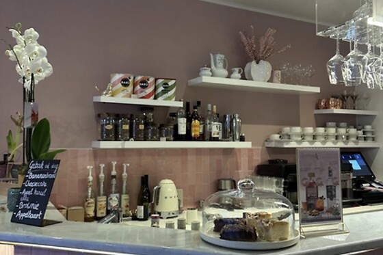 Santhée Lunchbar - photo 9