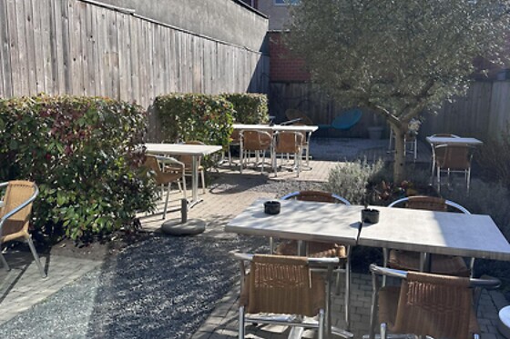 Santhée Lunchbar - photo 16