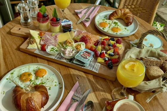 Santhée Lunchbar - photo 19