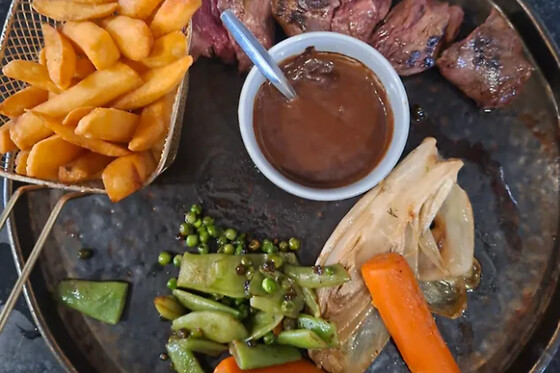 Croc Midi Restaurant - photo 4