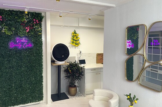 Niala's Beauty Center - photo 1