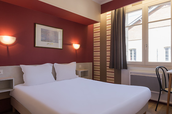 Hotel The Originals Figeac - photo 4