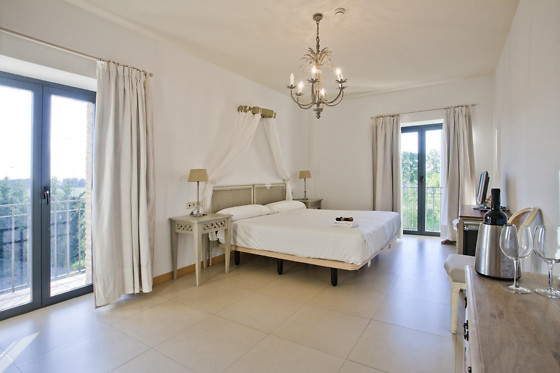 HOTEL VILLA MARCILLA - photo 3