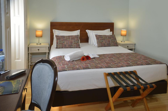 Dukes Corner Guest House - photo 0