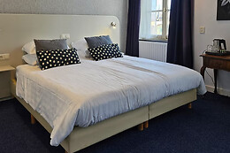 Hotel 1711