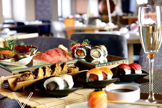 VELVET SUSHI & COCKTAILS - photo 4